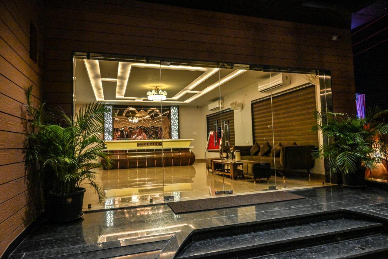Md Farms And Resorts Mathura Extérieur photo